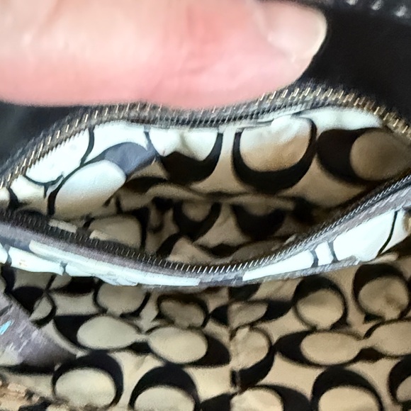 Black and Tan Women's Bag - Picture 4 of 8